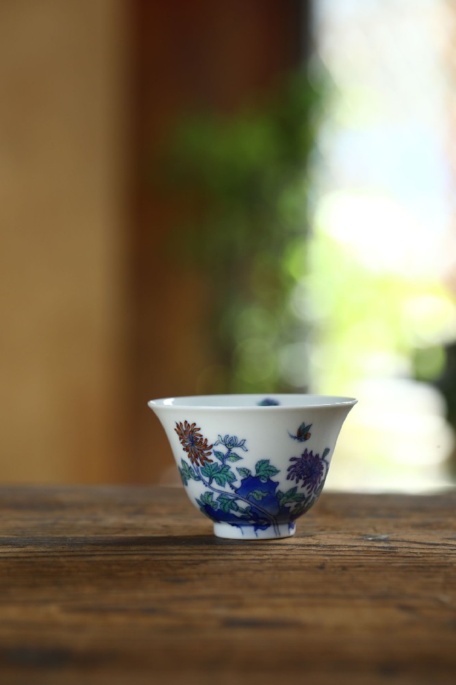 布一窑柴窑斗彩蝶恋花主人杯