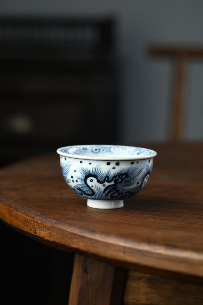 布一窑柴窑元代青花海浪纹小压手杯
