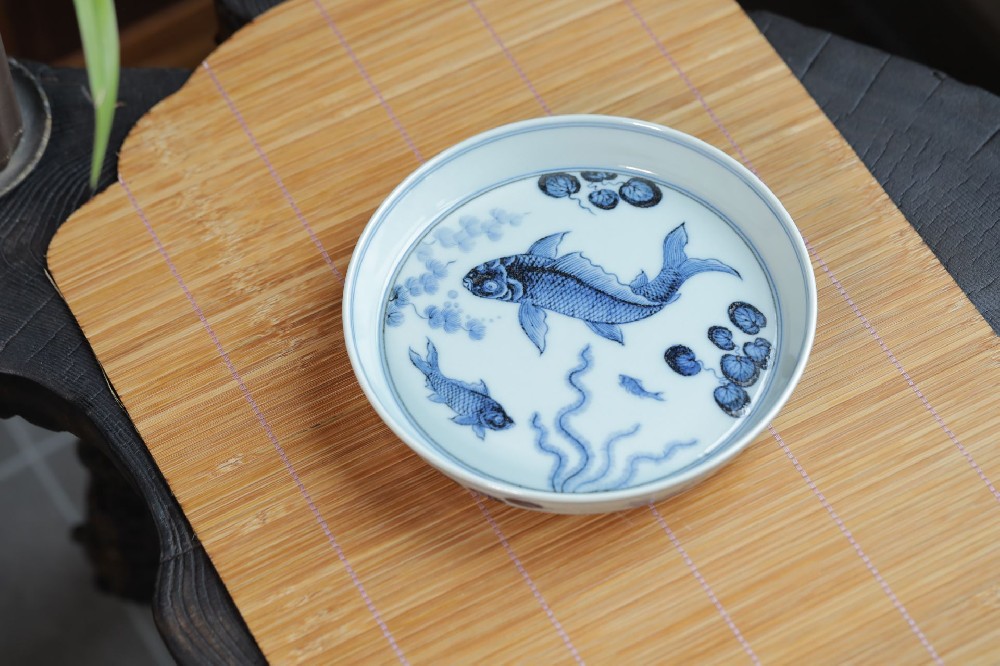 布一窑鱼乐图壶承