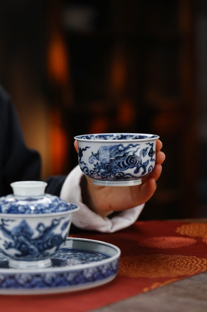 布一窑青花海水飞象炉式杯